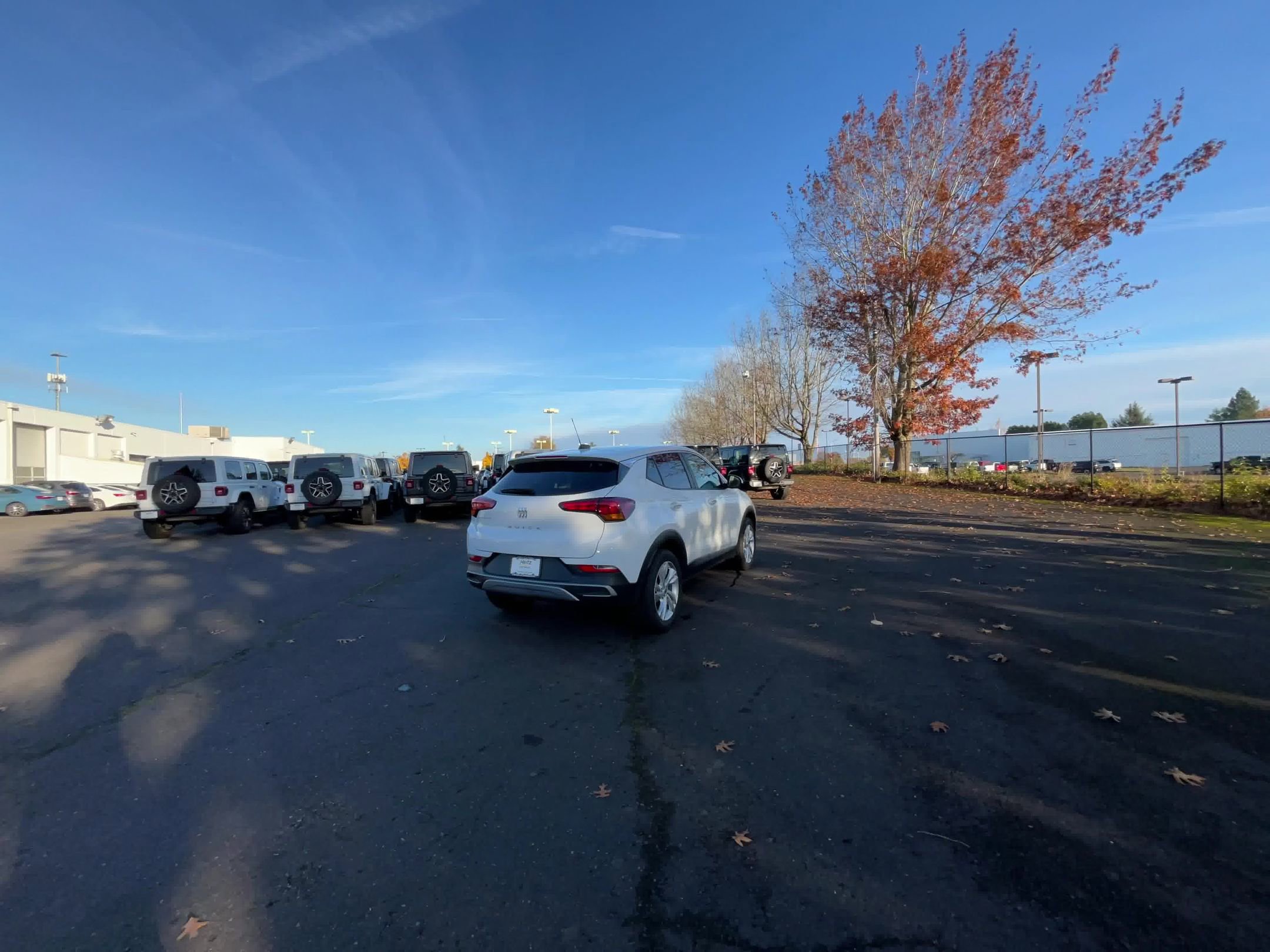 Used 2025 Buick Encore GX Preferred image 12