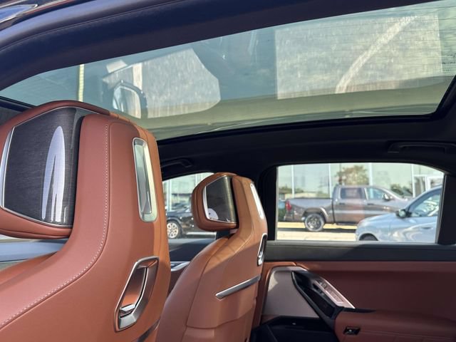 New 2026 BMW 740i xDrive AWD/4WD image 11