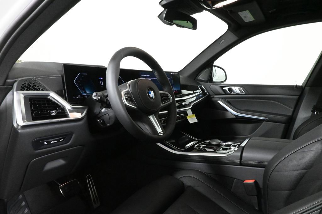 Used 2026 BMW X5 xDrive40i w/ M Sport Package image 15