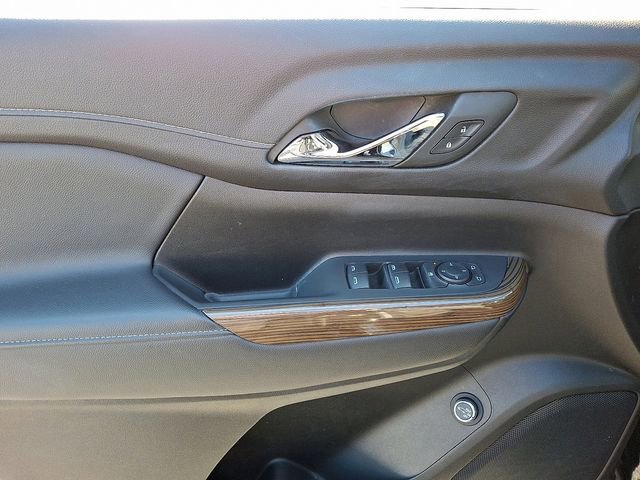 Used 2023 GMC Acadia SLE w/ Driver Convenience Package image 14