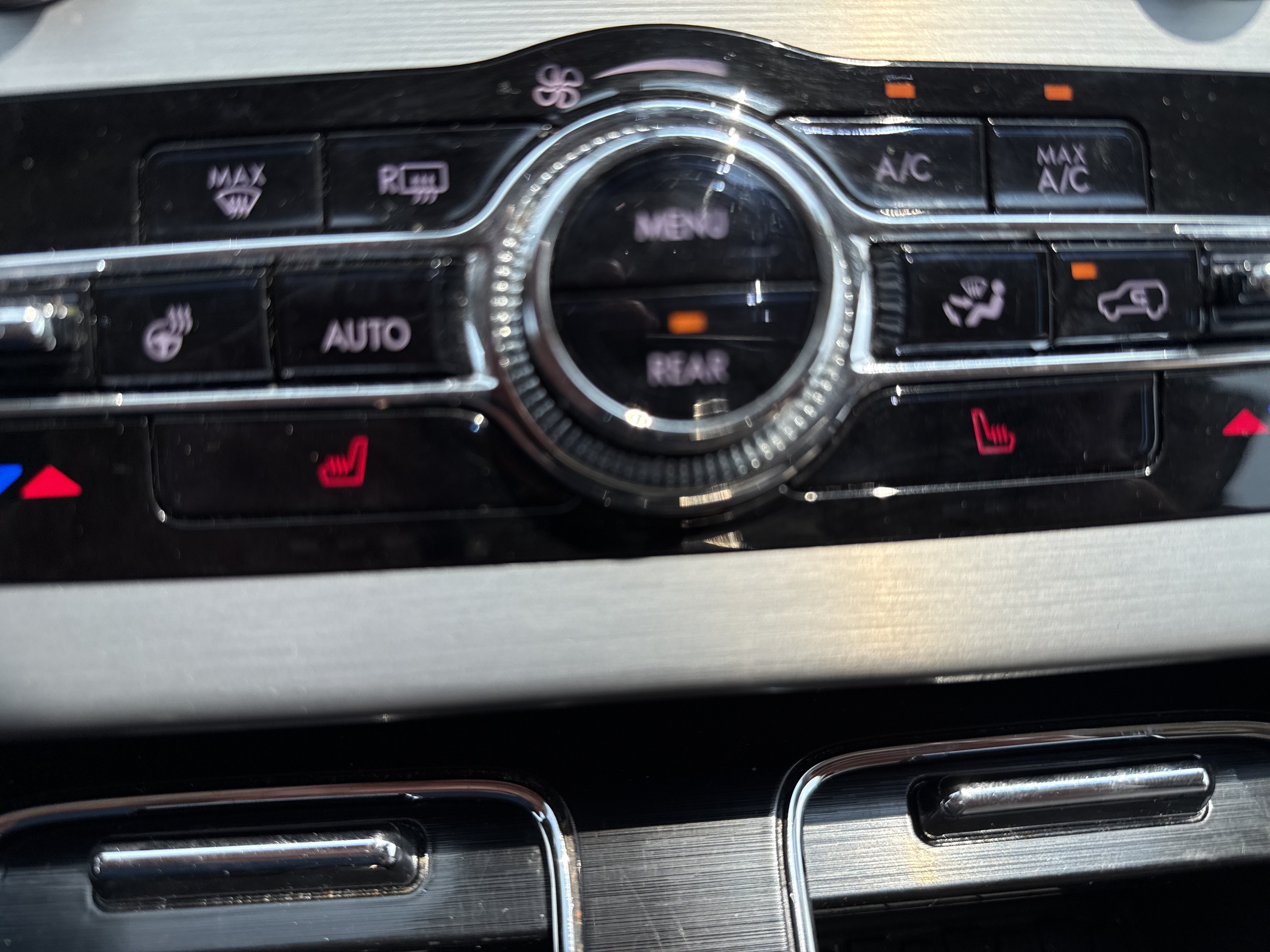 Used 2022 Lincoln Aviator AWD w/ Premium Package image 29