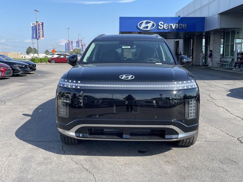 New 2026 Hyundai Ioniq 9 Calligraphy image 2