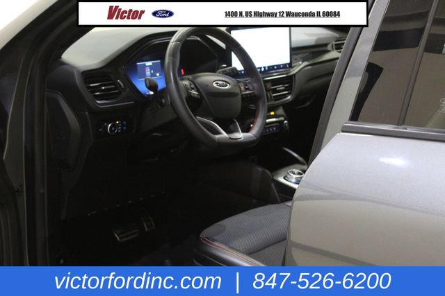 Used 2023 Ford Escape ST-Line Select w/ Tech Pack #2 image 4