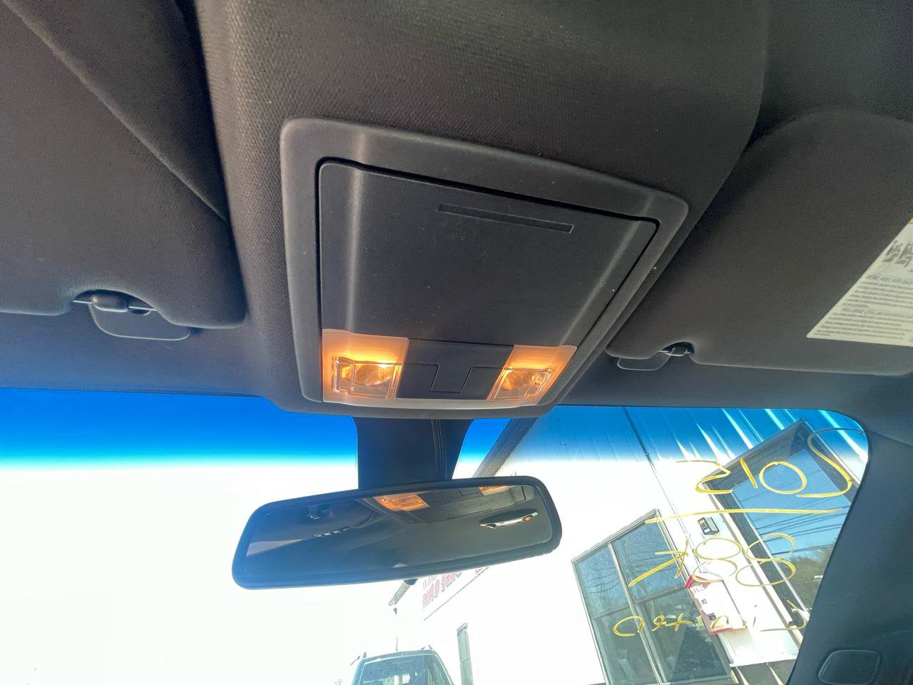 Used 2015 Ford Taurus Limited image 15