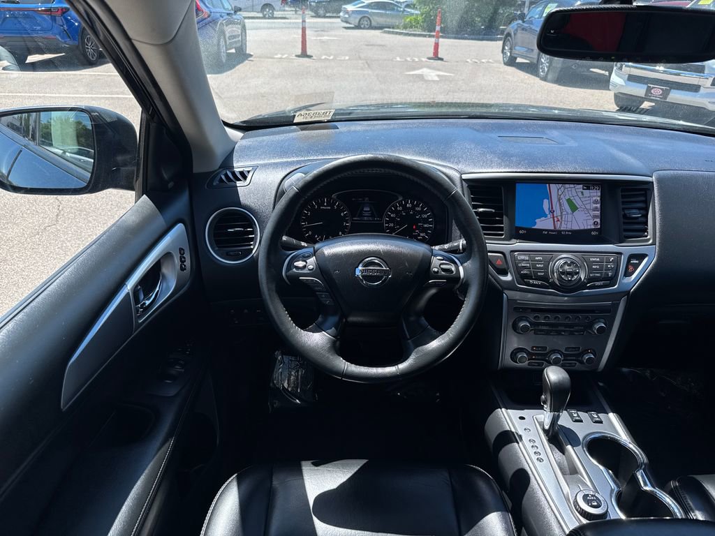 Used 2018 Nissan Pathfinder SL w/ Midnight Edition Package AWD/4WD image 14