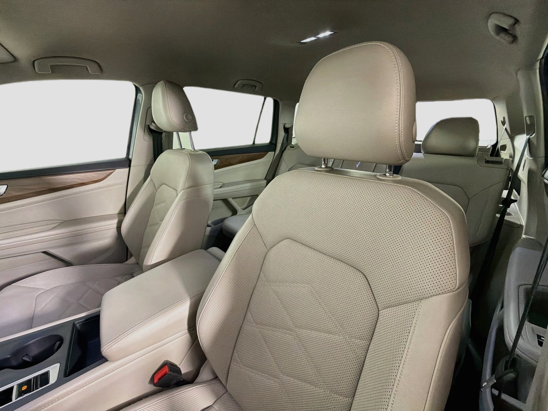 Certified 2024 Volkswagen Atlas SE FWD image 19
