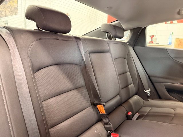Used 2018 Chevrolet Malibu LT FWD image 24