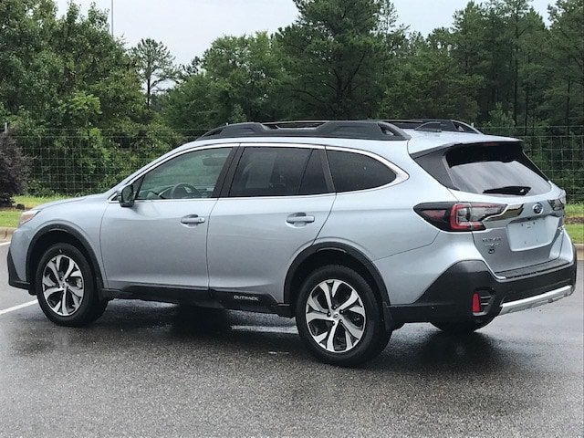 Used 2022 Subaru Outback Limited XT w/ Popular Package #2 AWD/4WD image 4