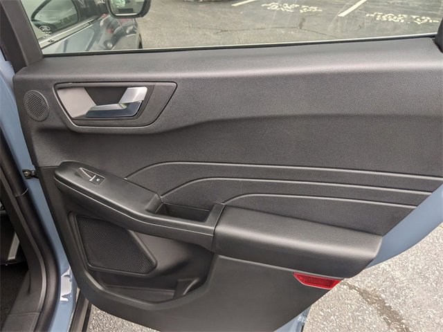 New 2025 Ford Escape SE w/ PHEV Premium Package image 33