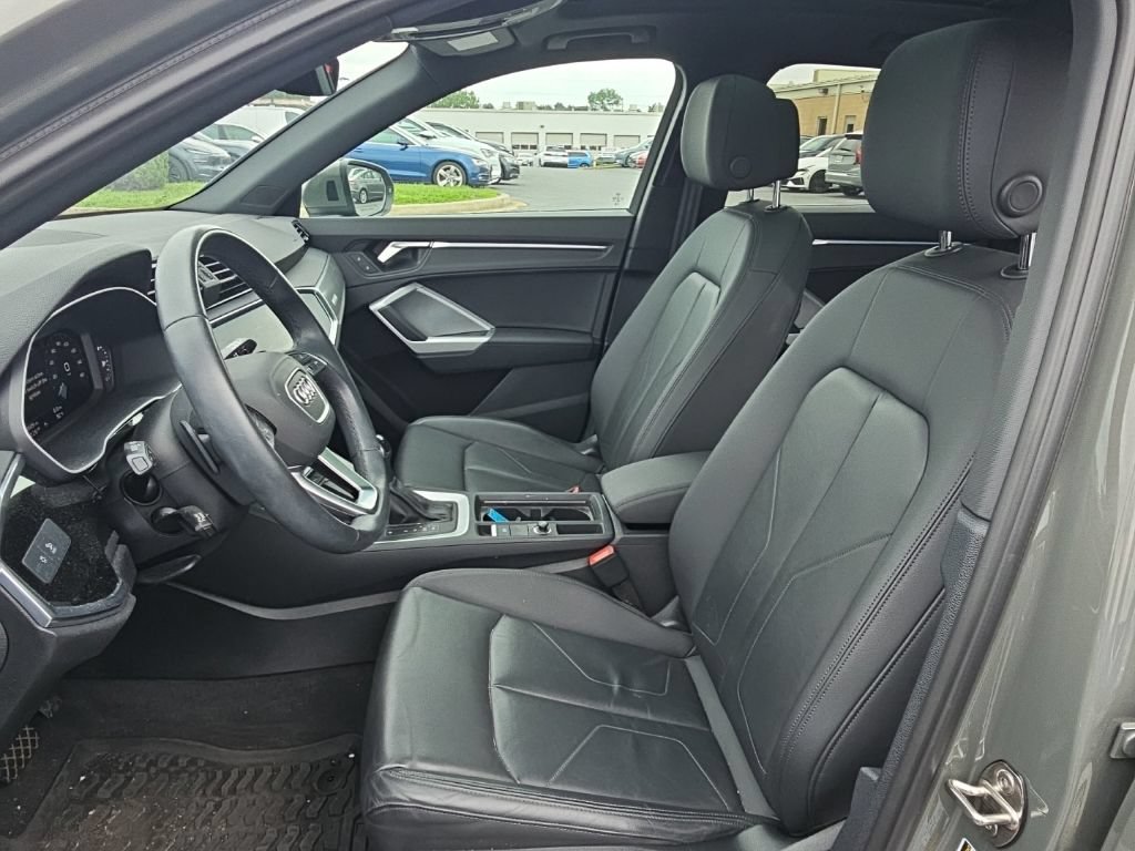 Certified 2023 Audi Q3 2.0T Premium Plus w/ Premium Plus Package AWD/4WD image 3