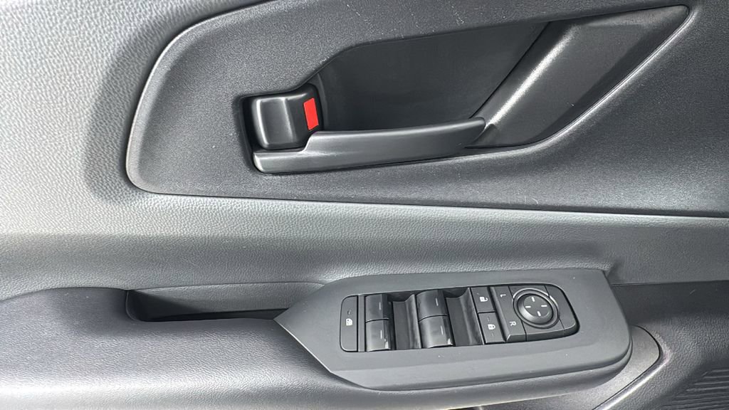 Used 2024 Toyota Prius LE image 19