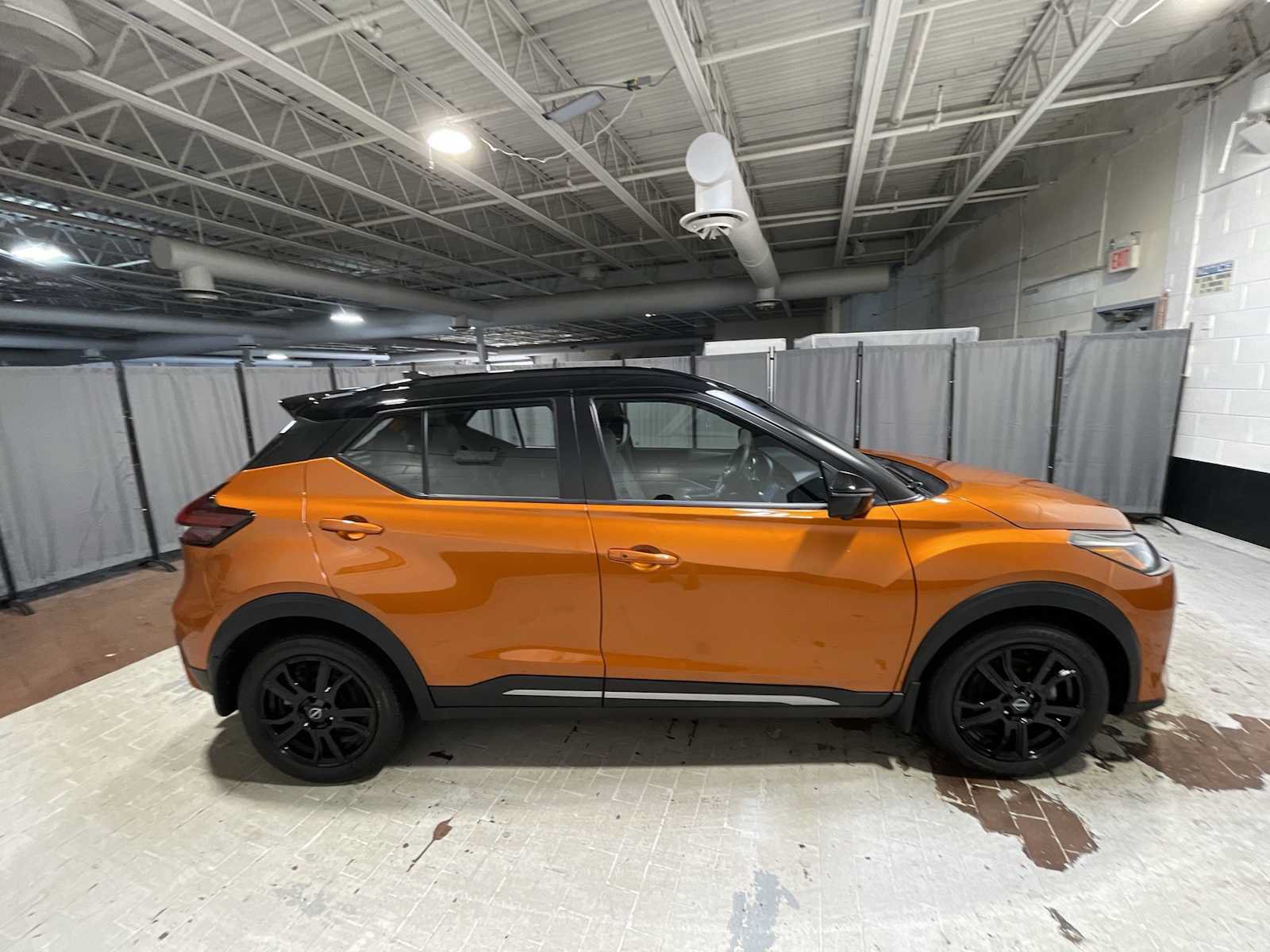 Used 2024 Nissan Kicks SR w/ SR Premium Package FWD image 27