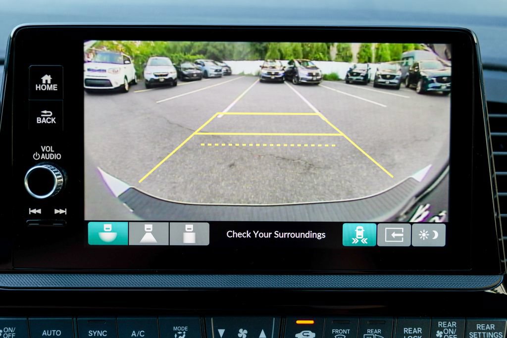 Used 2025 Honda Odyssey Elite image 56