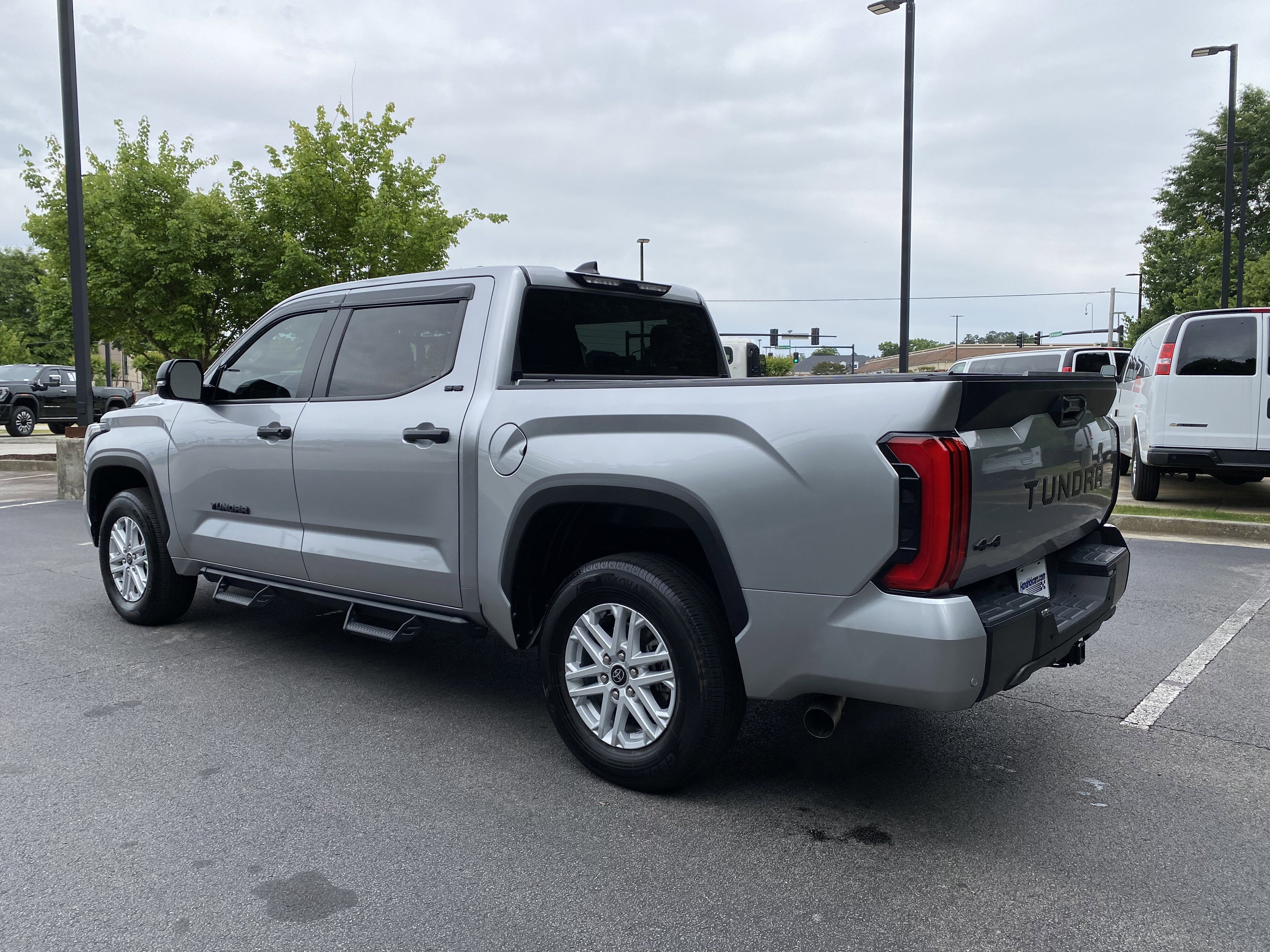 Used 2024 Toyota Tundra SR5 AWD/4WD image 7