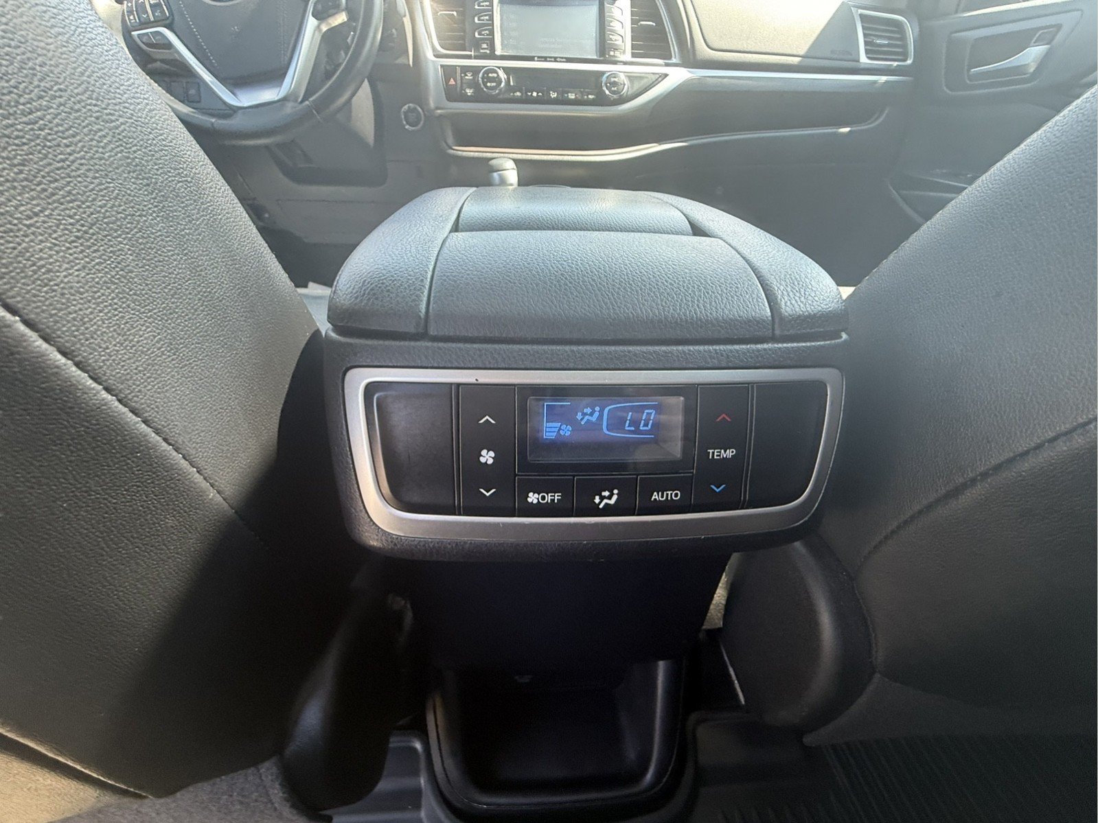 Used 2019 Toyota Highlander Limited AWD/4WD image 27