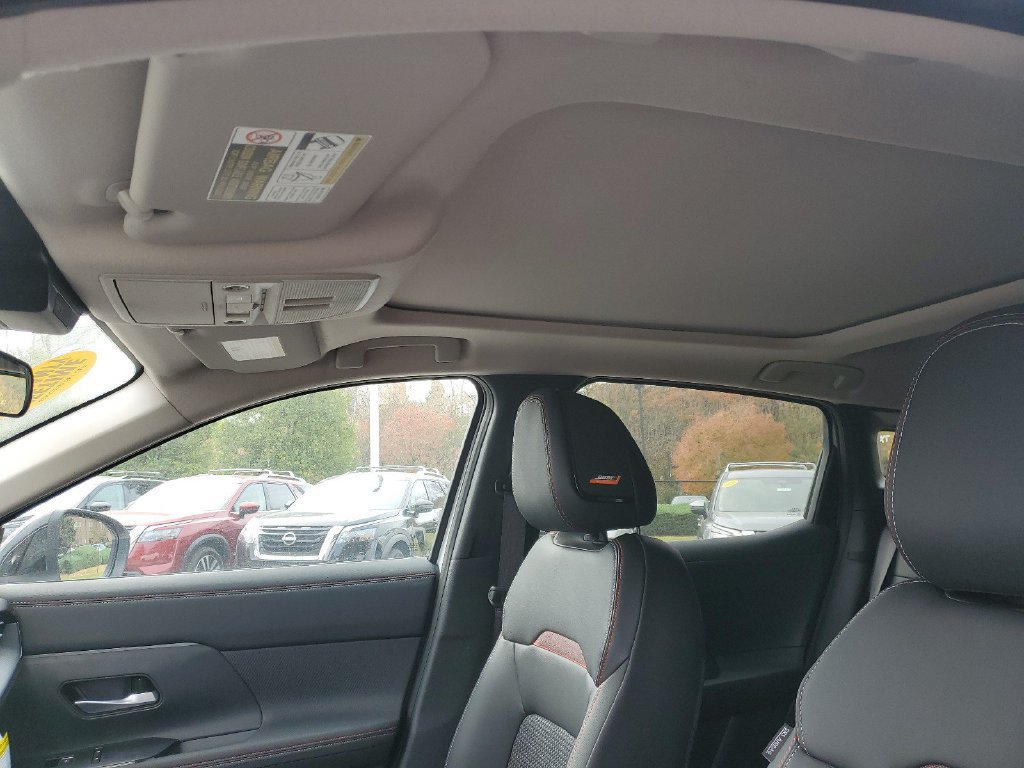 New 2026 Nissan Kicks SR w/ SR Premium Package FWD image 15