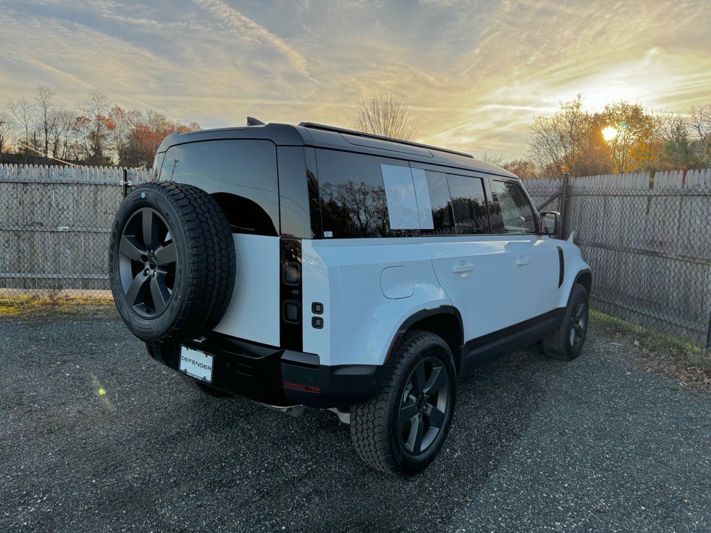 New 2026 Land Rover Defender 110 S image 7