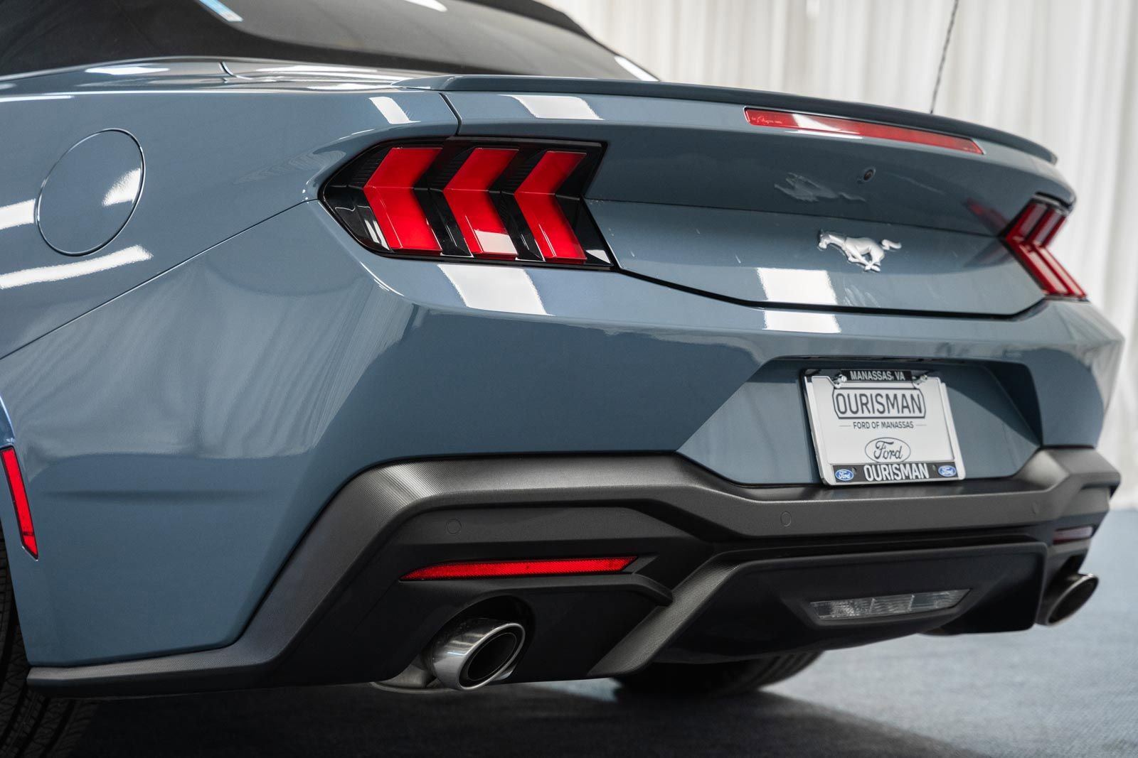 Certified 2025 Ford Mustang Premium w/ Wheel & Stripe Package image 10