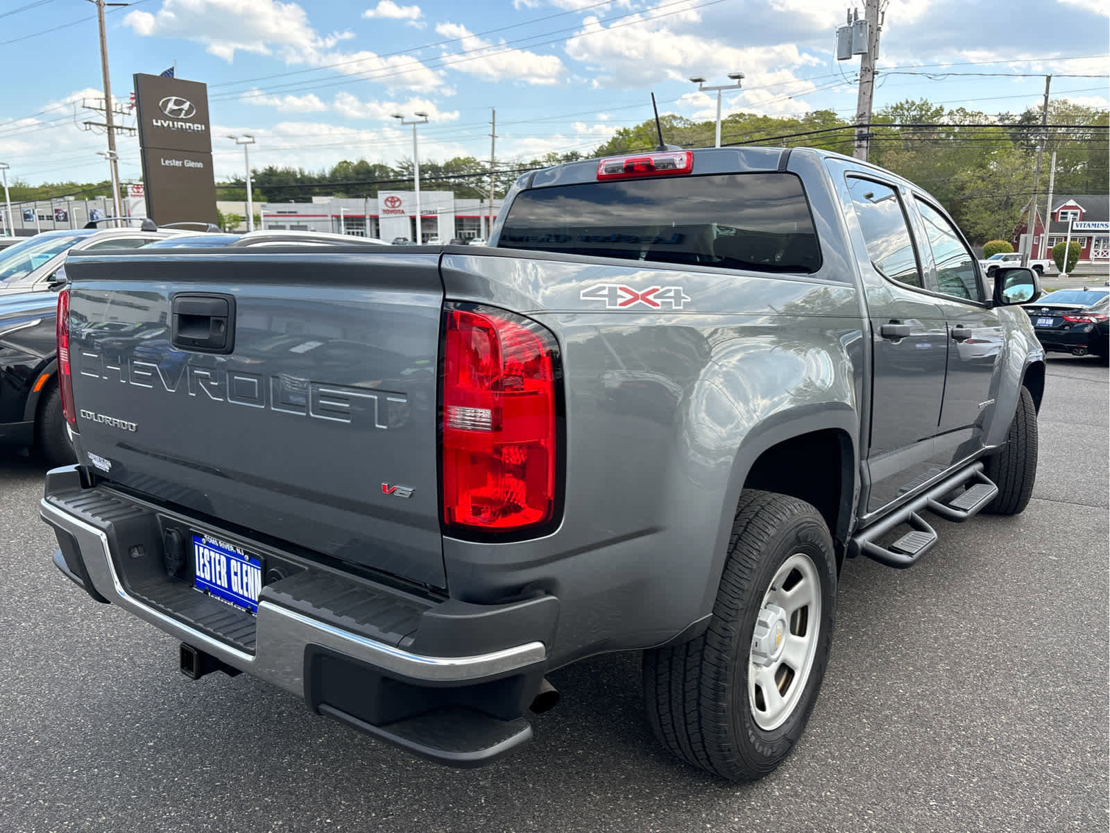 Certified 2022 Chevrolet Colorado W/T w/ WT Convenience Package AWD/4WD image 23