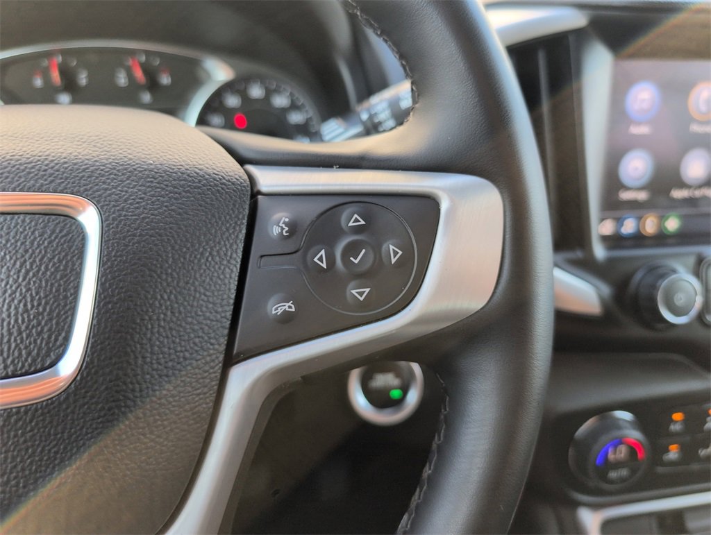 Used 2024 GMC Terrain SLT image 20