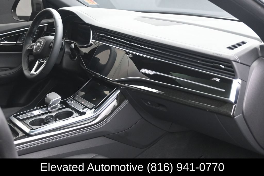 Used 2025 Audi Q8 Premium Plus AWD/4WD image 6