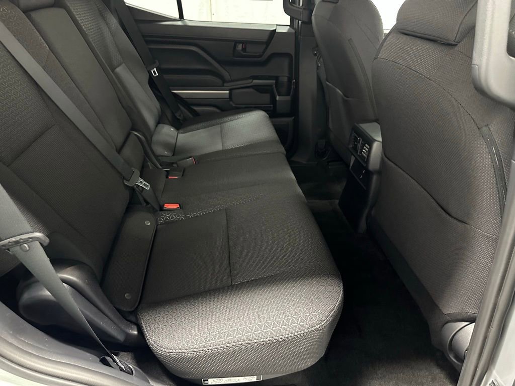 Used 2025 Toyota 4Runner SR5 AWD/4WD image 52
