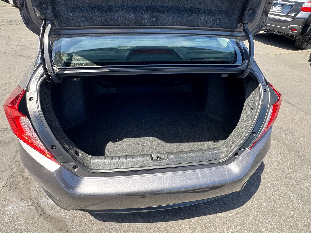 Used 2017 Honda Civic Touring image 9