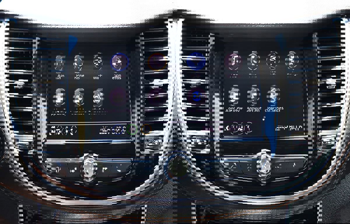 Used 2020 Chevrolet Trax Premier w/ LPO, Protection Package FWD image 48