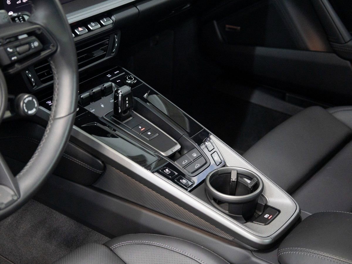 Certified 2025 Porsche 911 Carrera image 17