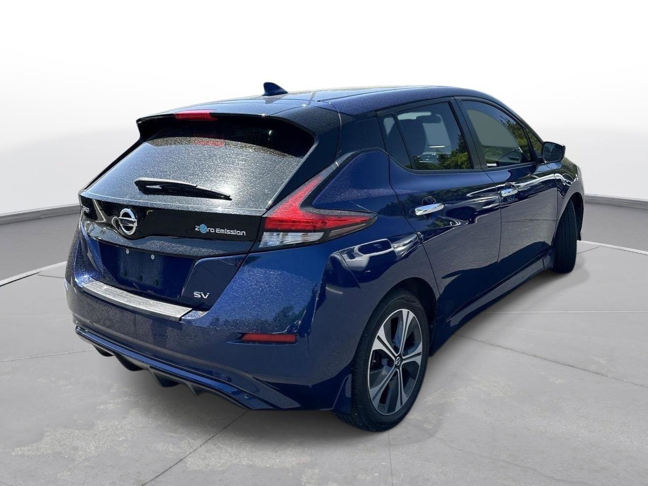 Used 2022 Nissan Leaf SV image 6
