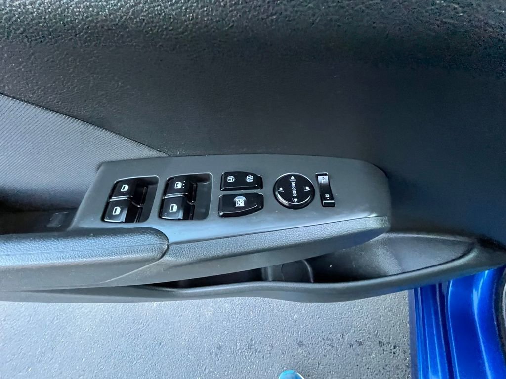 Used 2018 Hyundai Accent SE image 19