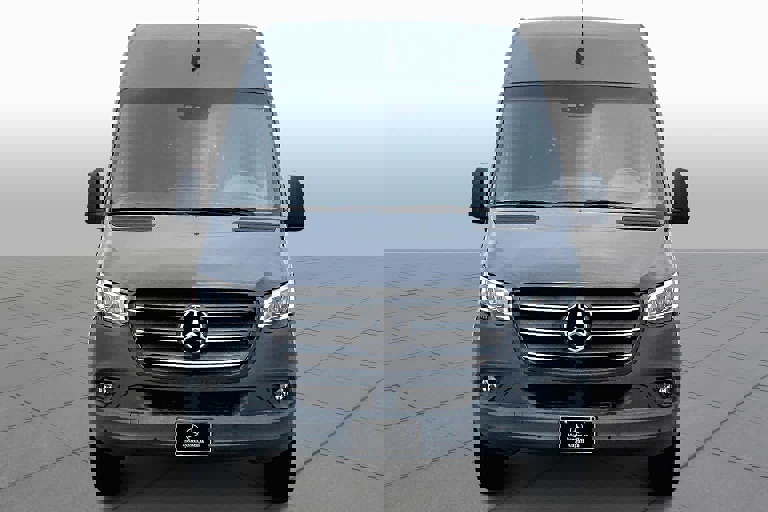 Used 2022 Mercedes-Benz Sprinter 2500 image 4