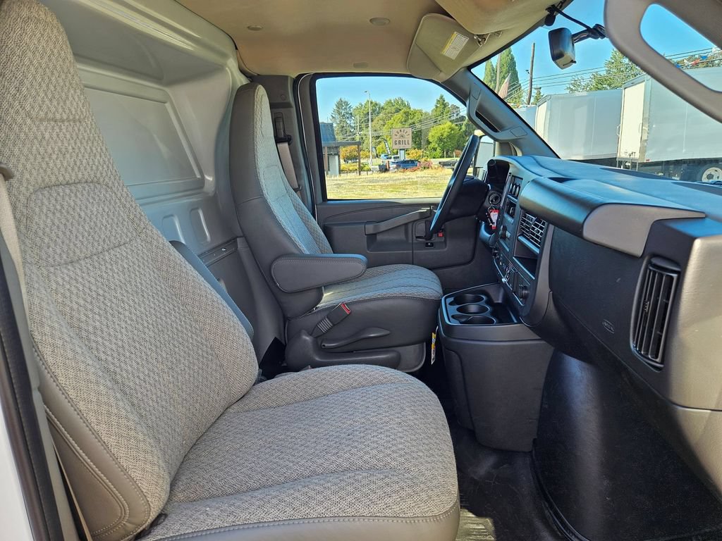 New 2025 Chevrolet Express 2500 w/ Driver Convenience Package RWD image 36