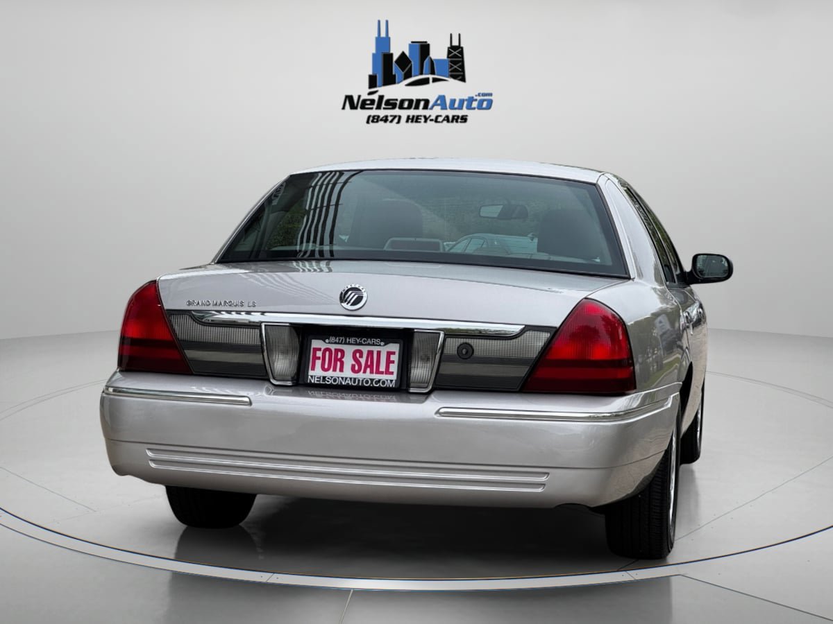 Used 2010 Mercury Grand Marquis LS RWD image 5