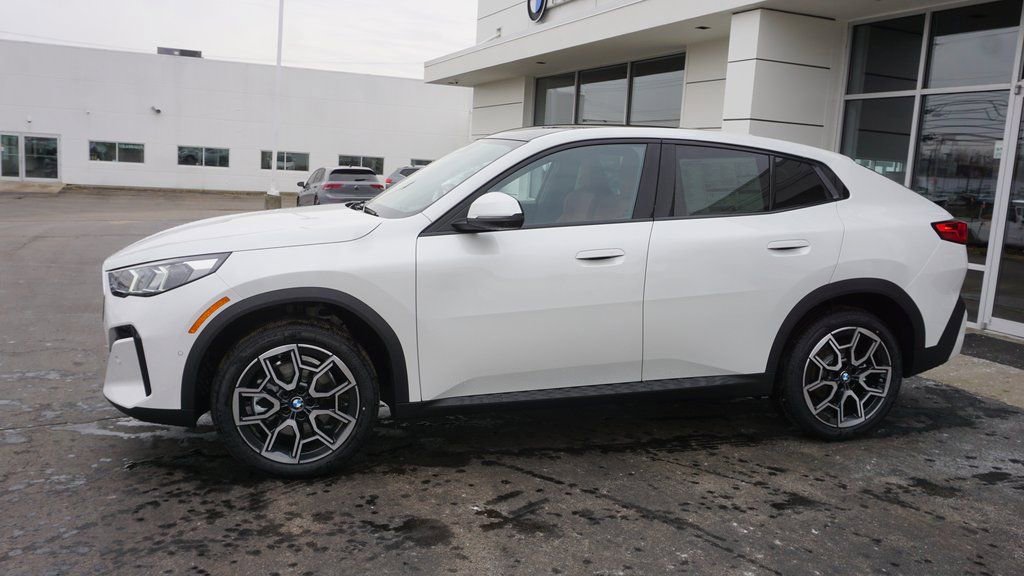 New 2026 BMW X2 xDrive28i w/ Technology Package image 2