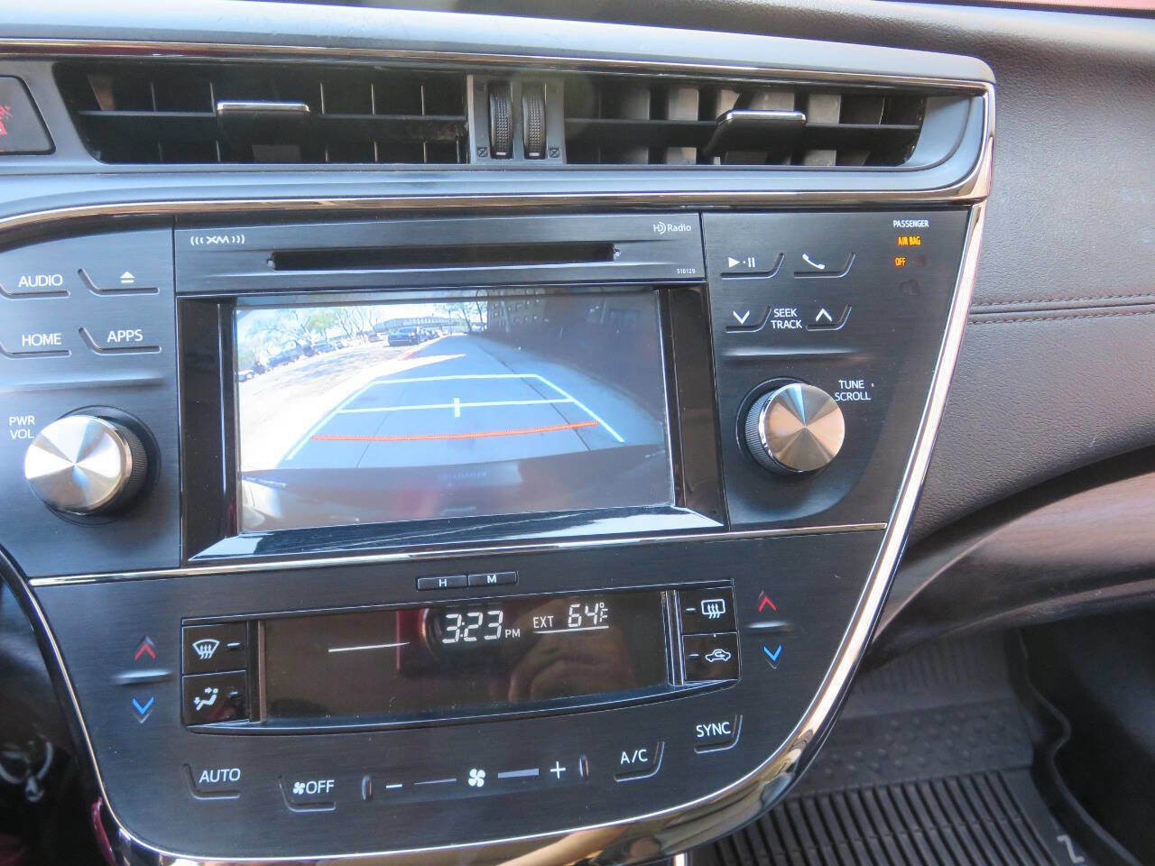 Used 2018 Toyota Avalon XLE Plus w/ Protection Package FWD image 18