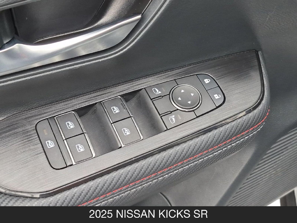 Certified 2025 Nissan Kicks SR FWD image 25