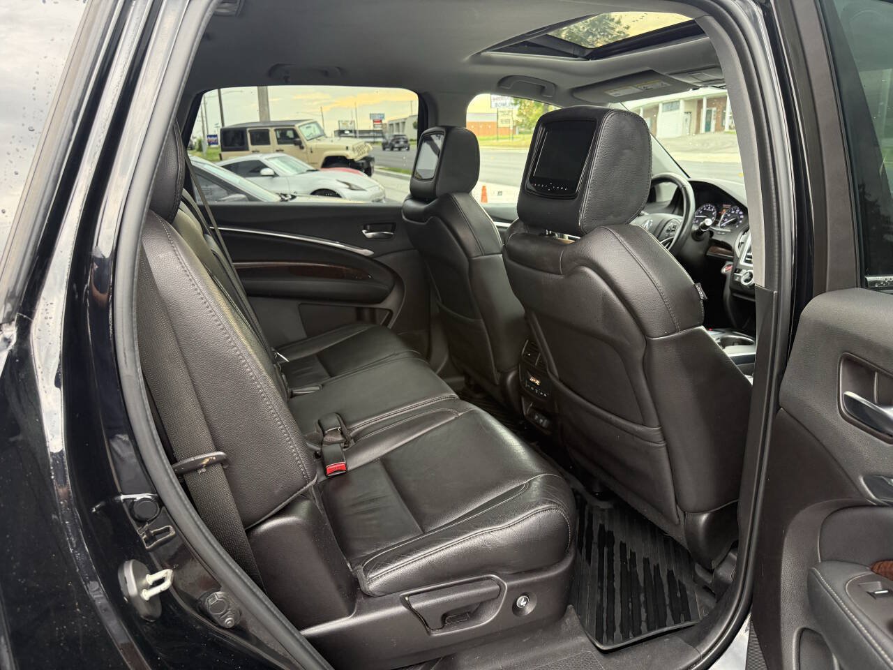 Used 2018 Acura MDX w/ Technology Package AWD/4WD image 12