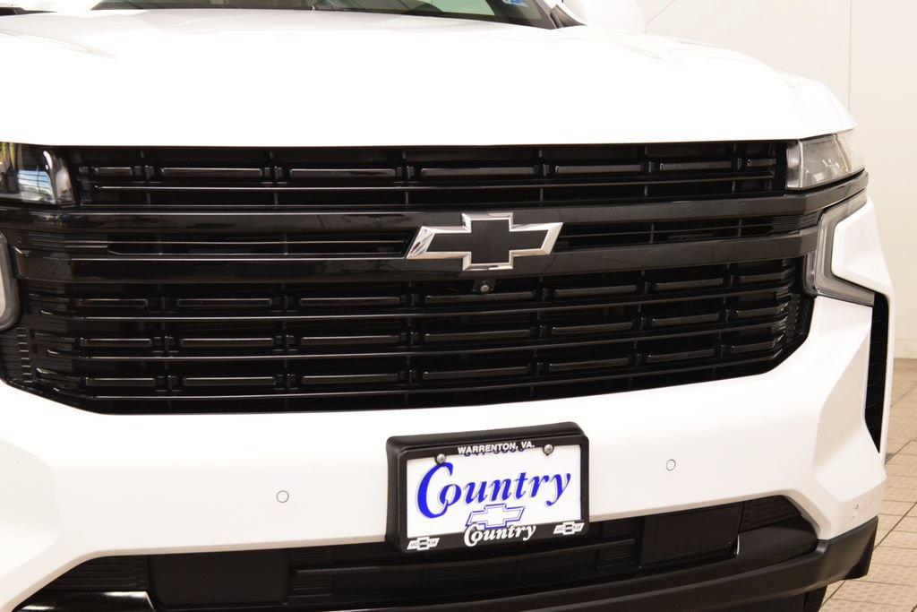 Used 2024 Chevrolet Suburban RST w/ Luxury Package AWD/4WD image 11
