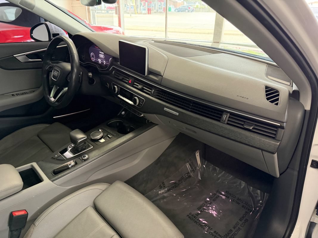 Used 2017 Audi A4 2.0T allroad Prestige w/ Prestige Package AWD/4WD image 33