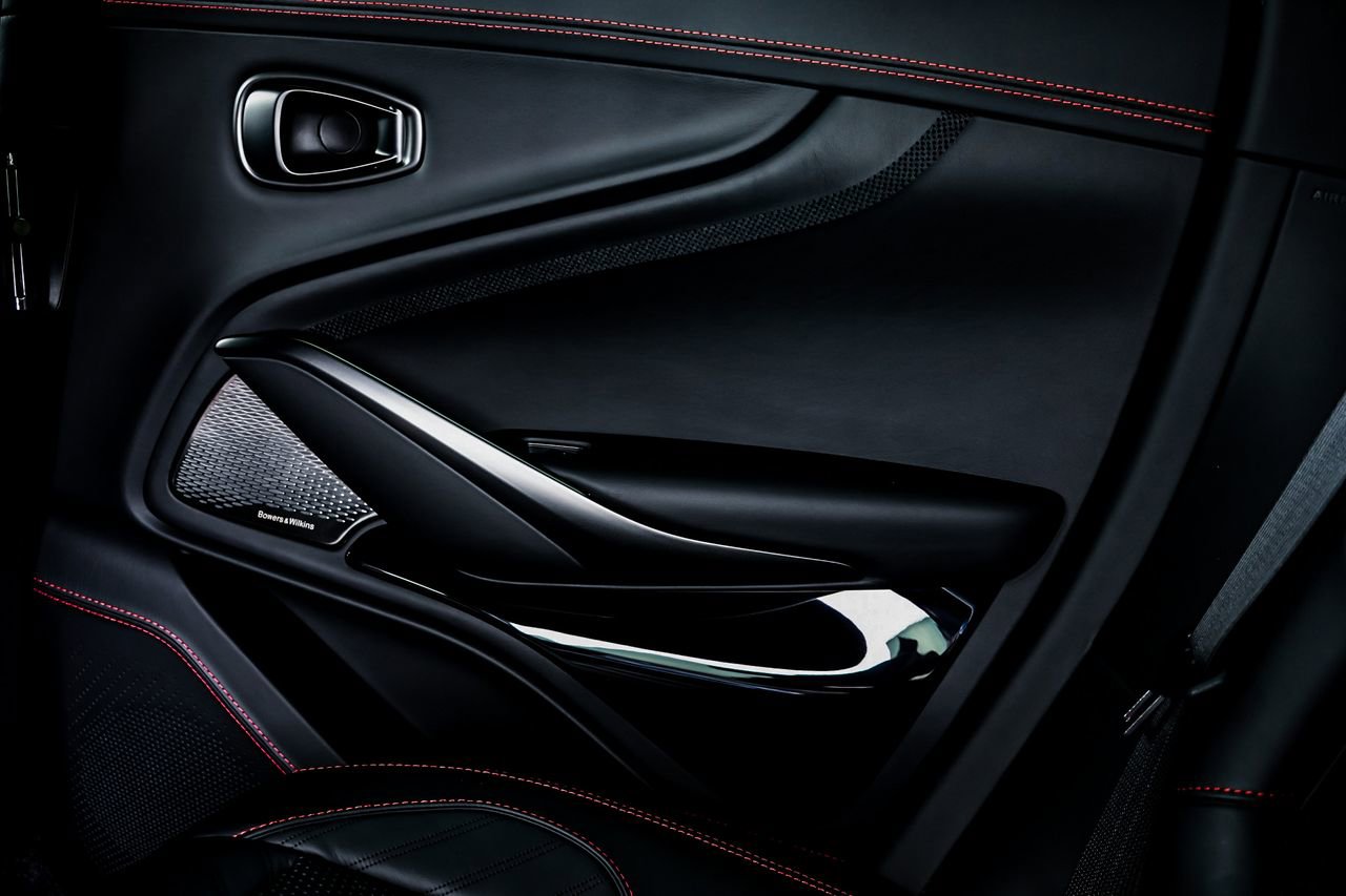 New 2025 Aston Martin DBX 707 image 35