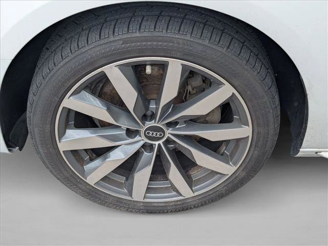 Used 2022 Audi A4 2.0T Premium AWD/4WD image 7