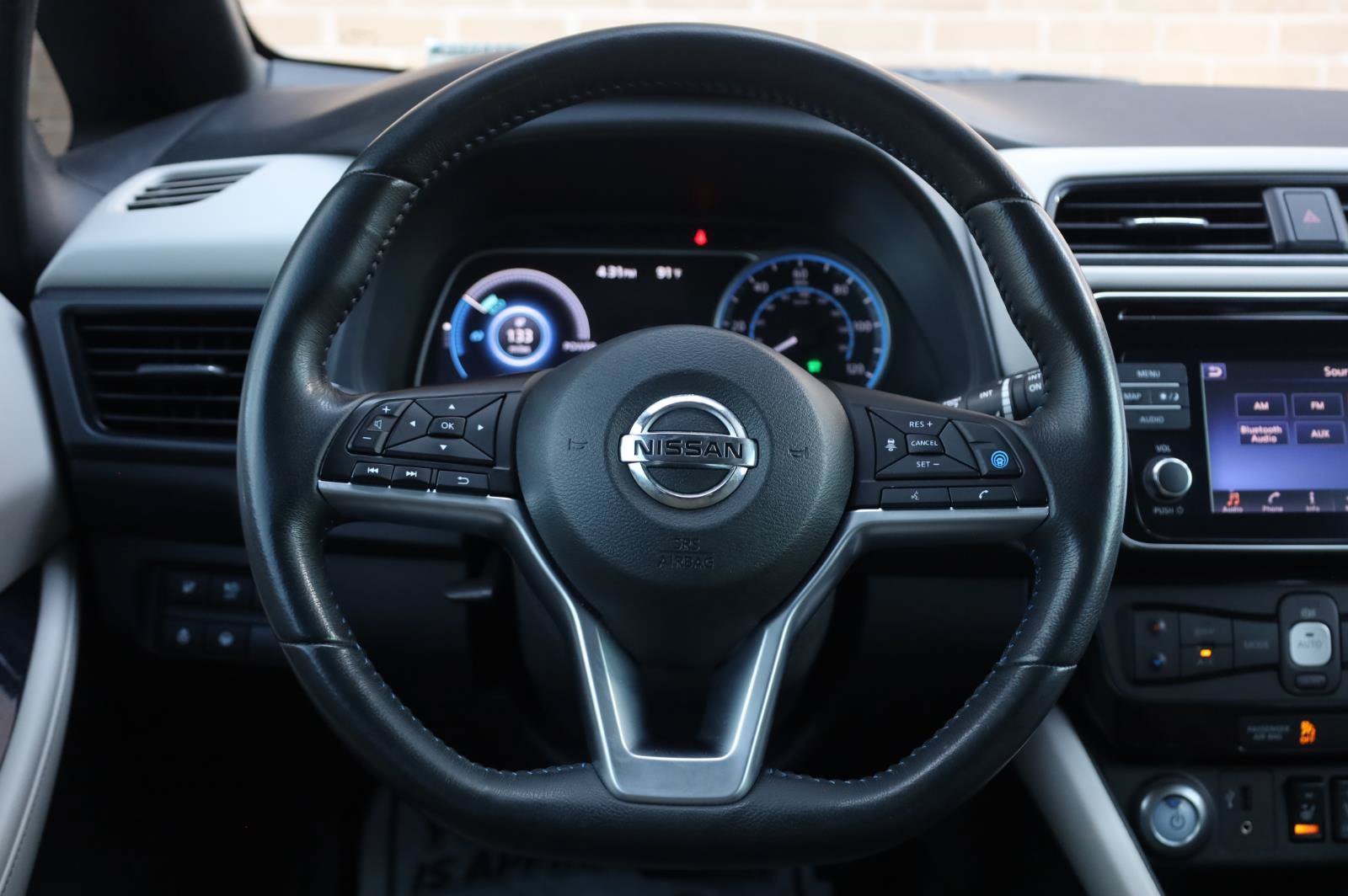 Used 2018 Nissan Leaf SL w/ SL Technology Package FWD image 30