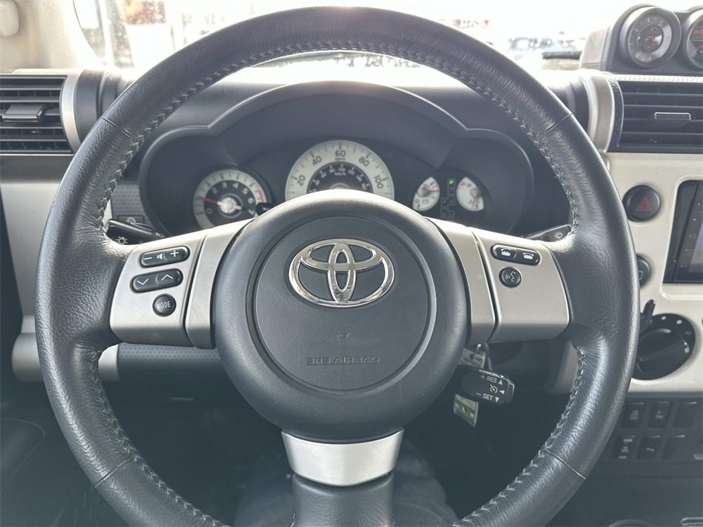 Used 2014 Toyota FJ Cruiser 4WD w/ Upgrade Package image 20