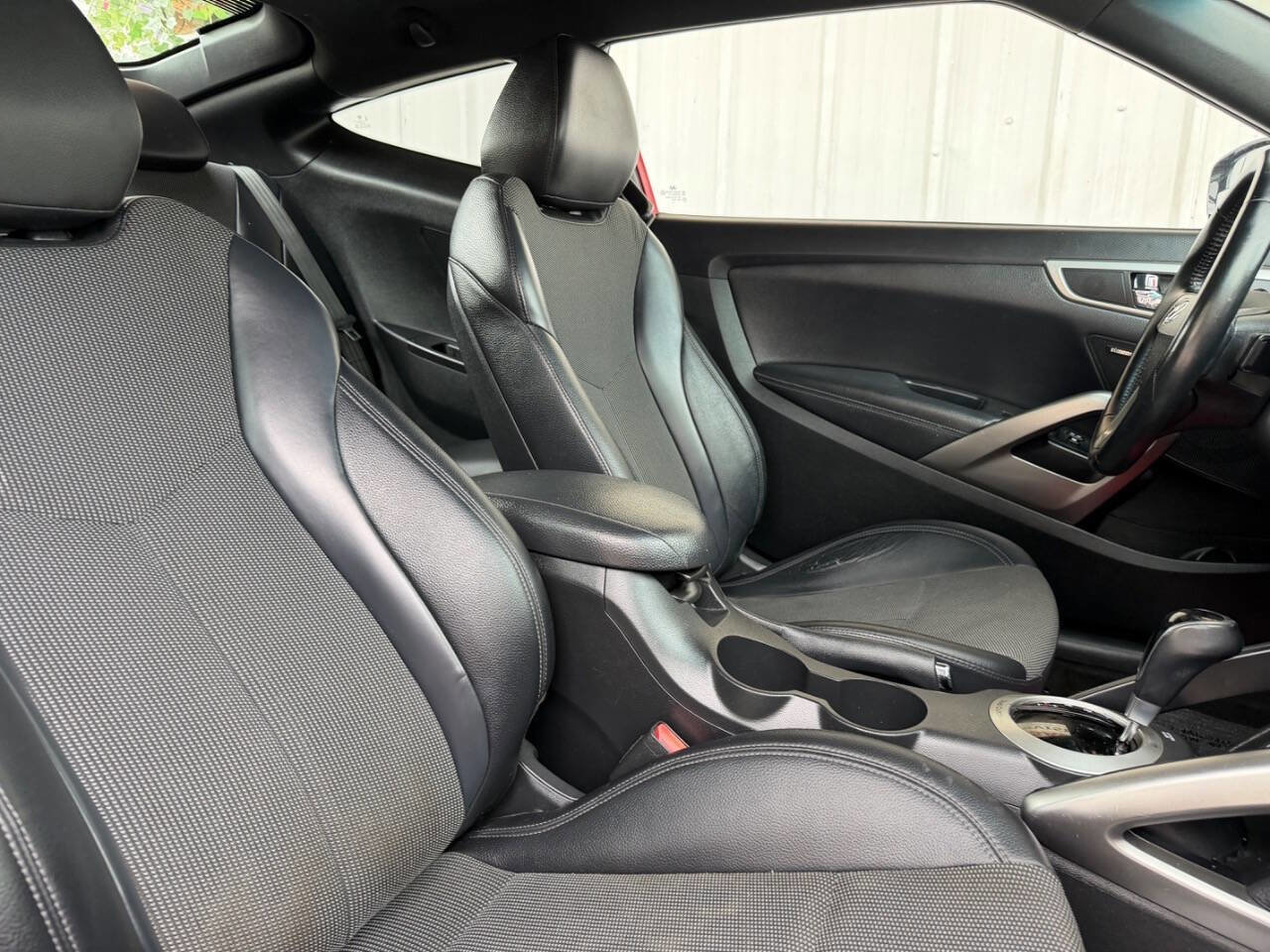 Used 2016 Hyundai Veloster w/ Option Group 03 image 14