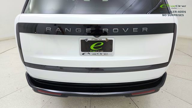 Used 2025 Land Rover Range Rover SE image 11