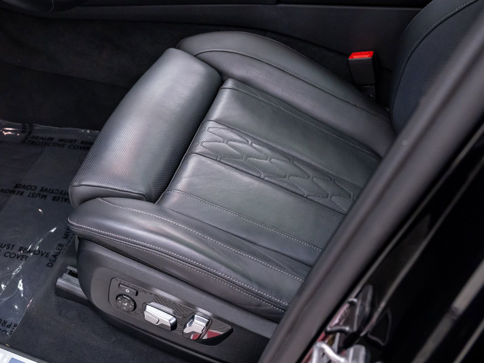 Certified 2023 BMW X5 M50i w/ Executive Package image 16