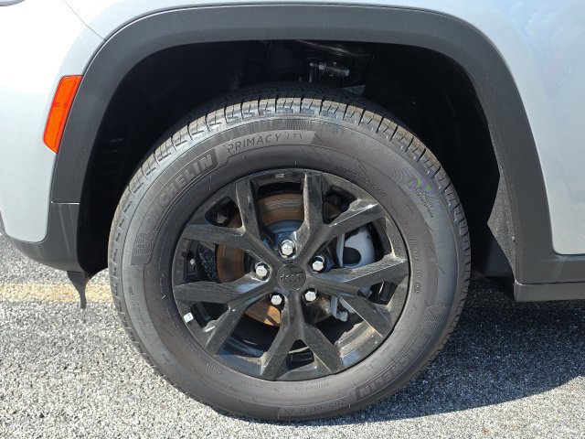 New 2026 Jeep Grand Cherokee Altitude AWD/4WD image 5