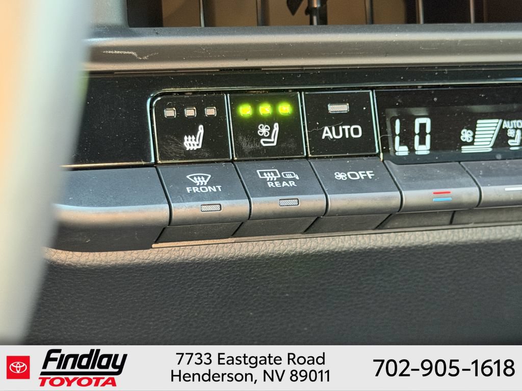 Certified 2026 Toyota Crown AWD/4WD image 30