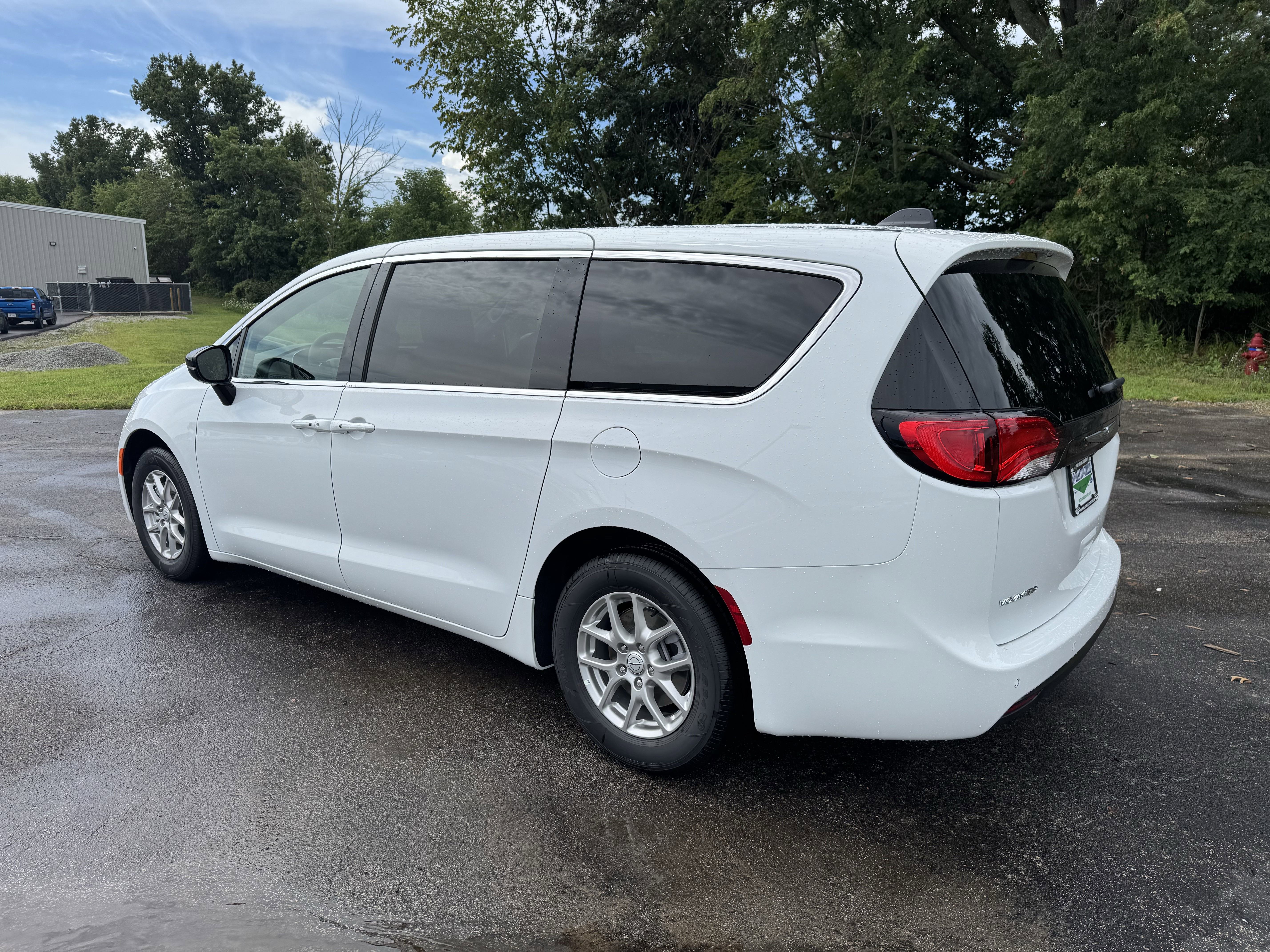 New 2025 Chrysler Voyager LX image 4